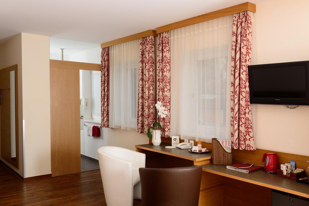 Hotel Garni Weinquadrat Weissenkirchen in der Wachau Luaran gambar