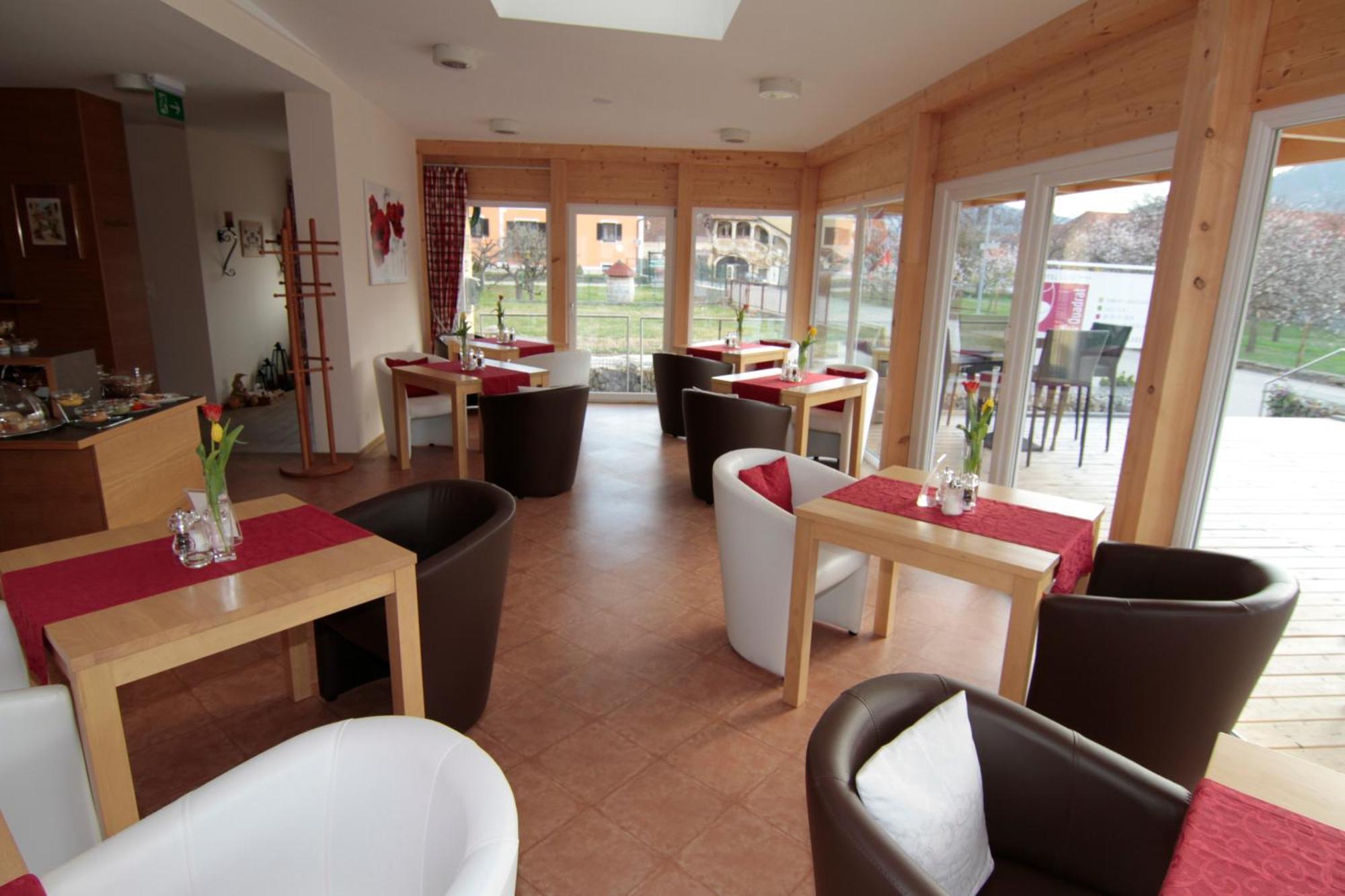 Hotel Garni Weinquadrat Weissenkirchen in der Wachau Luaran gambar