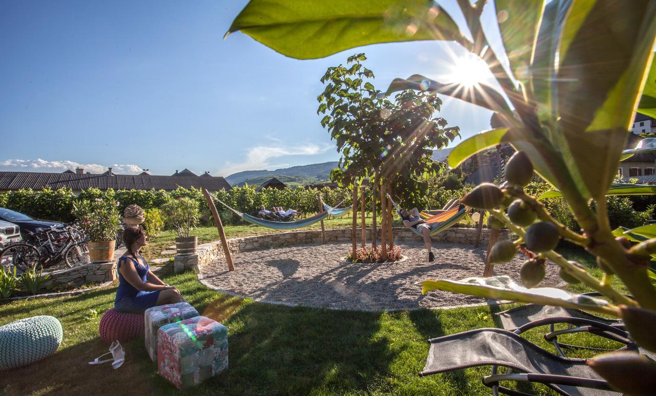 Hotel Garni Weinquadrat Weissenkirchen in der Wachau Luaran gambar