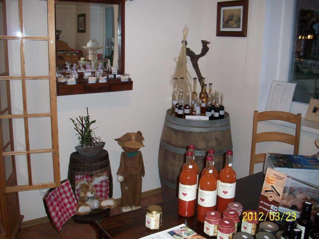 Hotel Garni Weinquadrat Weissenkirchen in der Wachau Luaran gambar